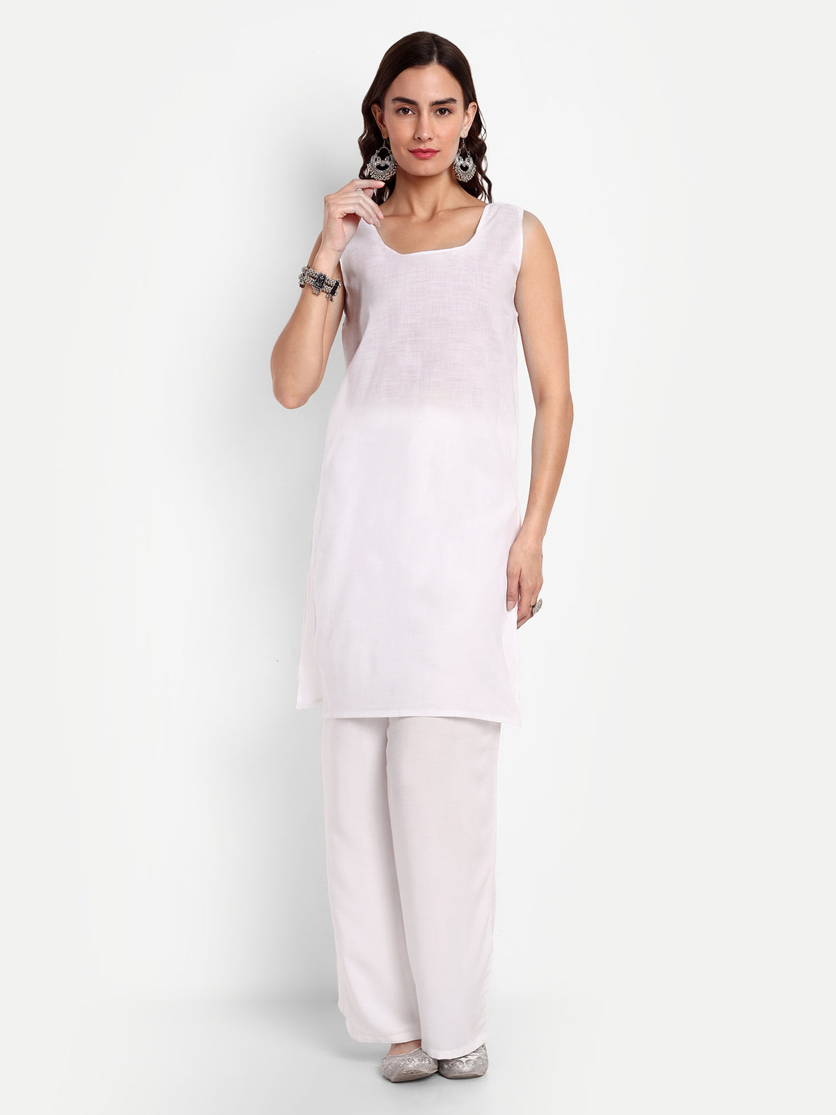 Lucknow Chikankari Hand Embroidered Kurta with Matching Inner, Georgette