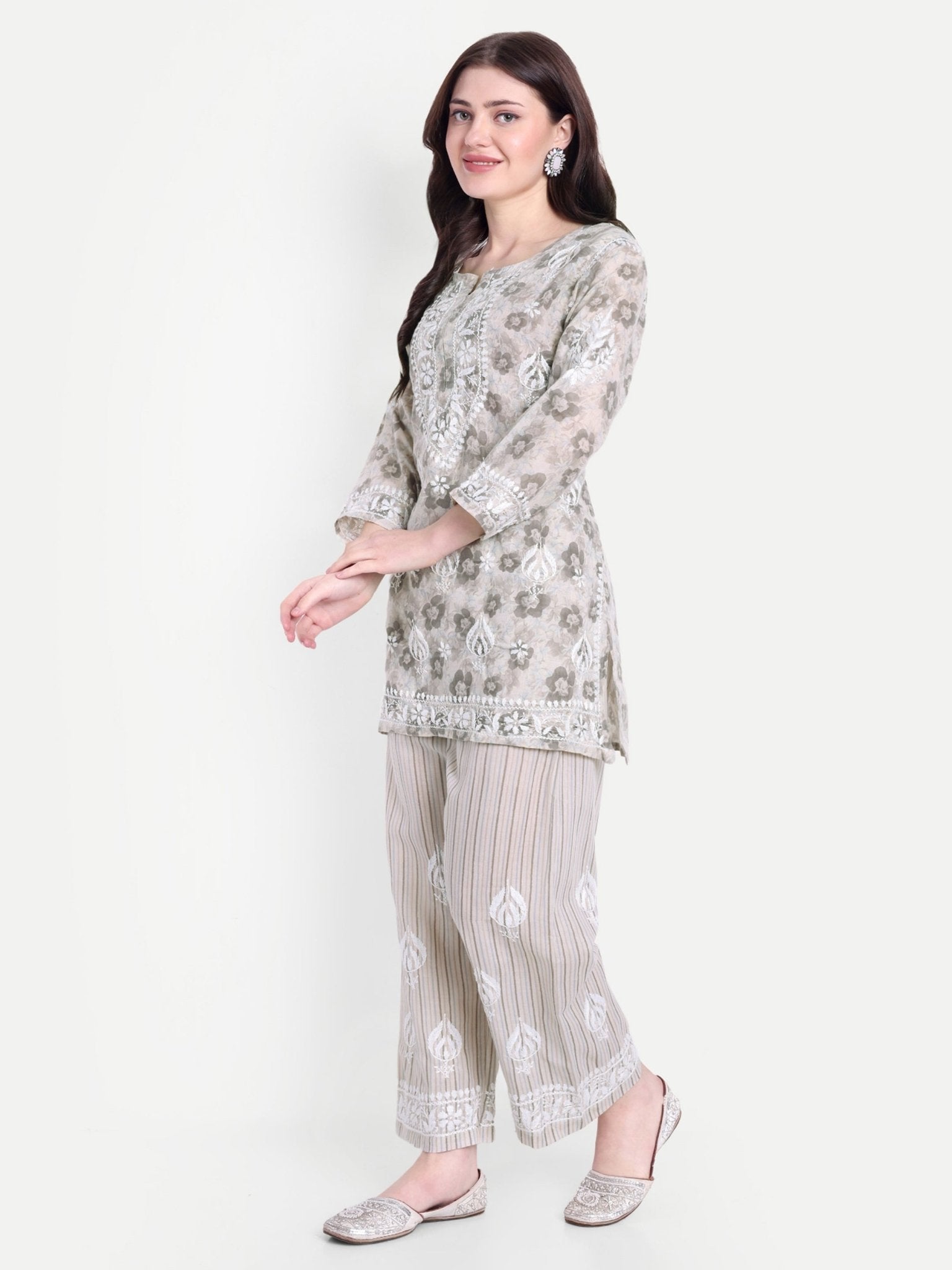 Lucknow Chikankari Hand Embroidered Co - Ord Set Cotton Blend - Indiankala4u