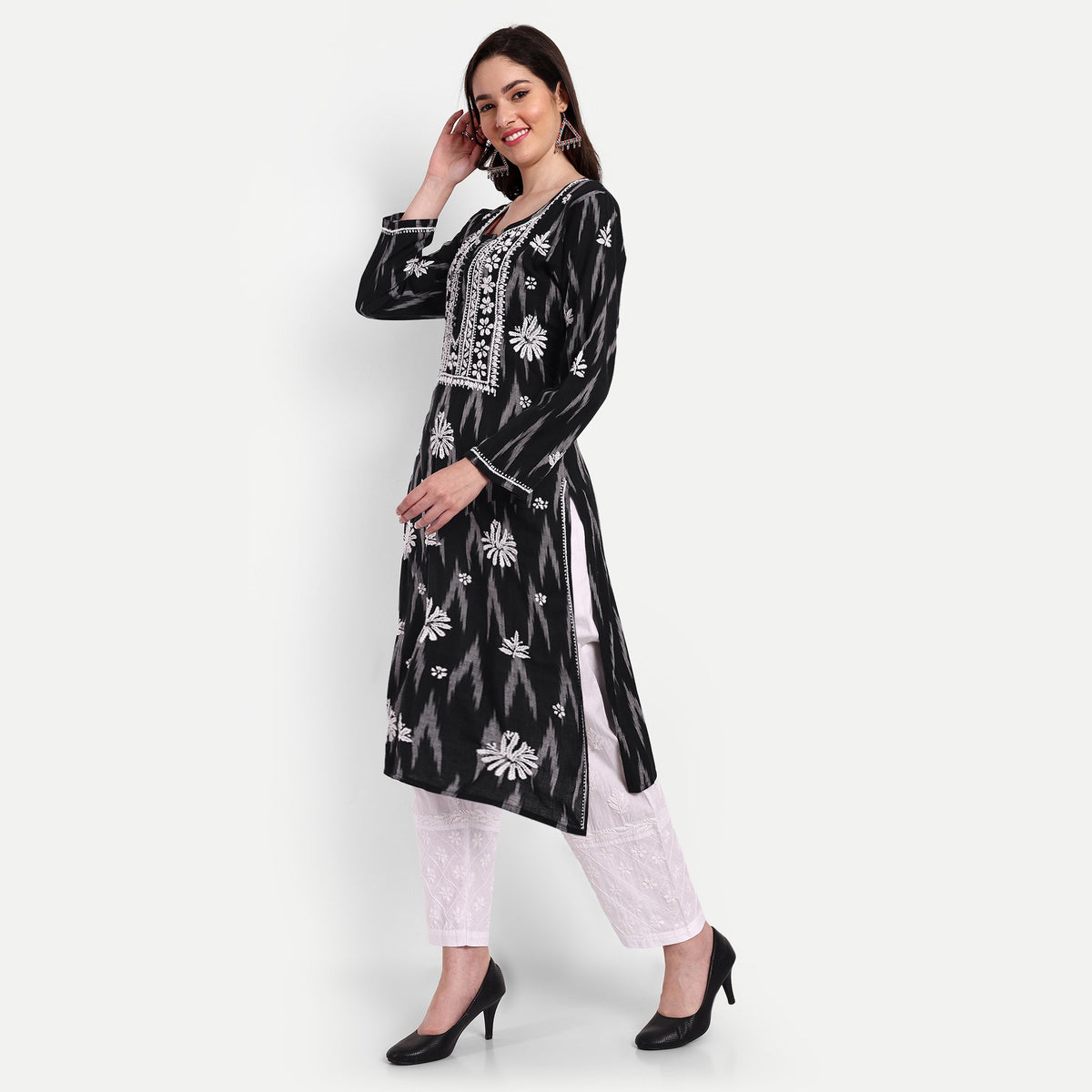 Lucknow Chikankari Hand Embroidered Kurta Ikat Cotton - Indiankala4u