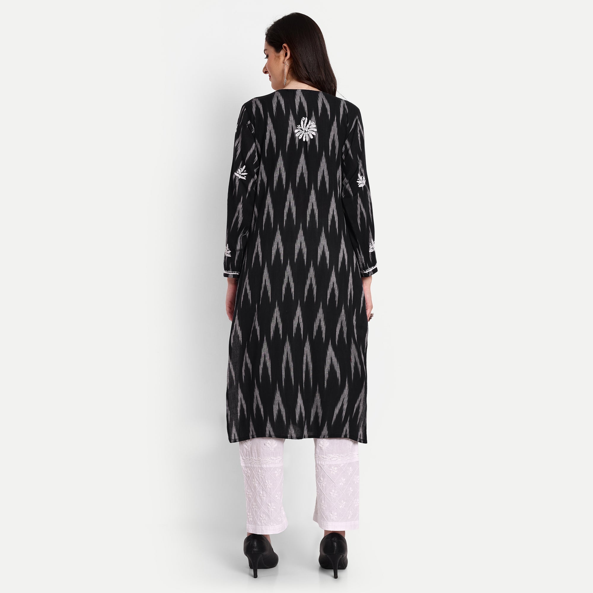 Lucknow Chikankari Hand Embroidered Kurta Ikat Cotton - Indiankala4u