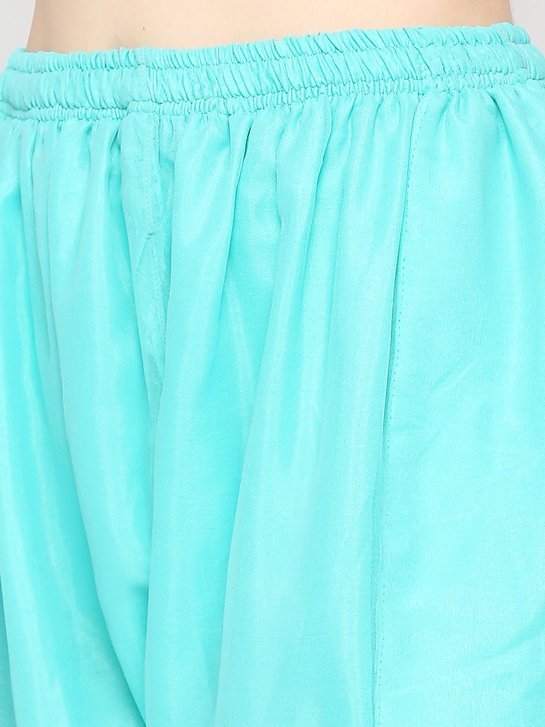 Lucknow Chikankari Hand Embroidered Long Kurta Set and matching Slip - Indiankala4u