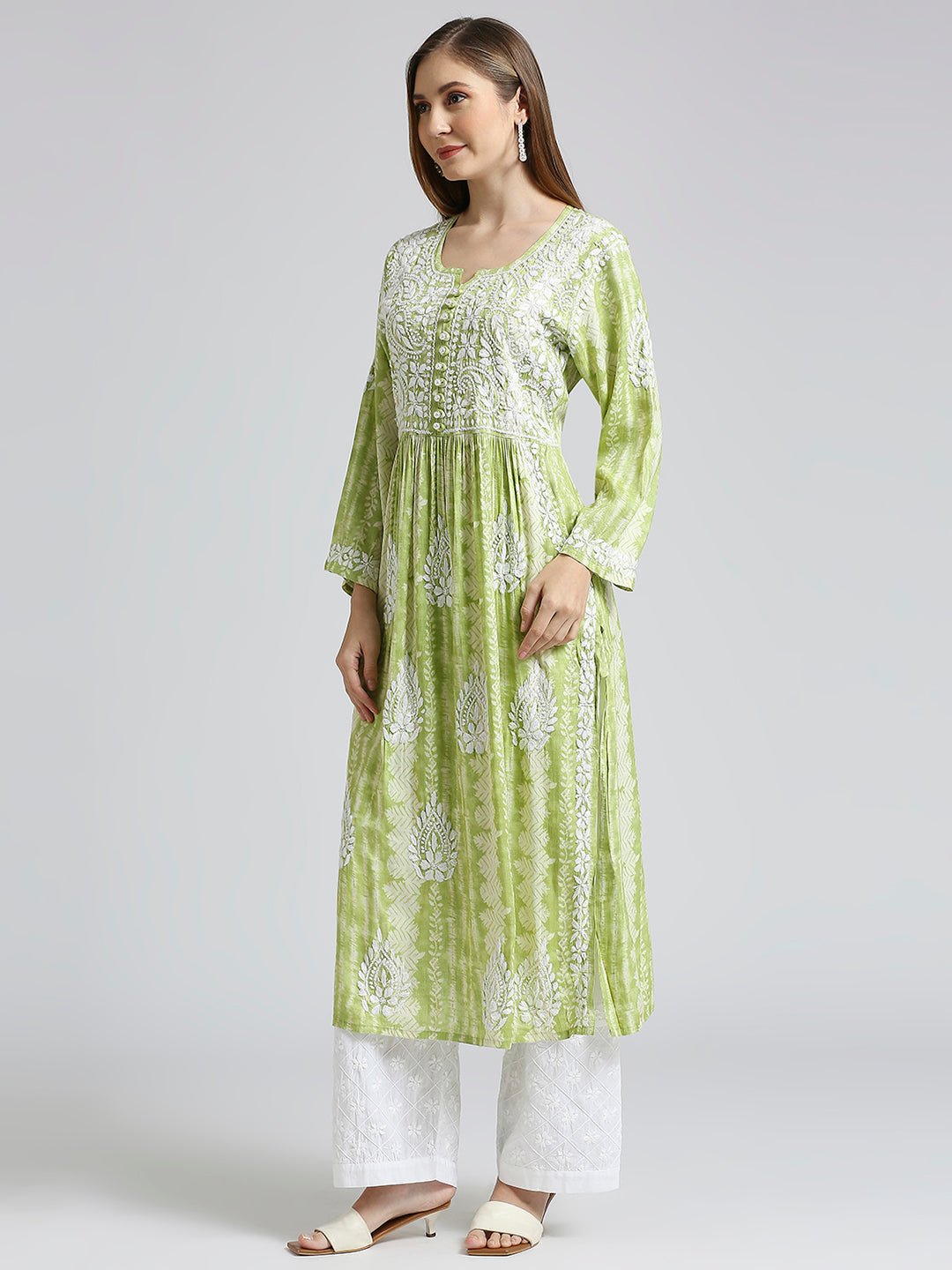 Lucknow Chikankari Hand Embroidered Nyra cut Kurta - Indiankala4u
