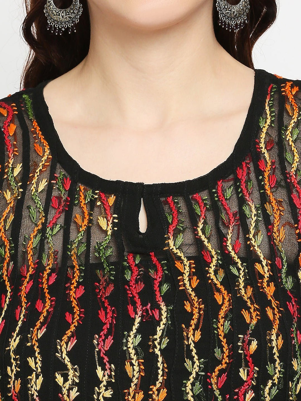 Lucknow Chikankari Hand Embroidered 32 kali Long Kurta , Georgette - Indiankala4u