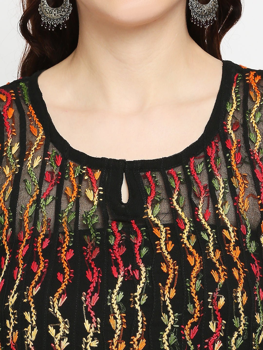 Lucknow Chikankari Hand Embroidered 32 kali Long Kurta , Georgette - Indiankala4u