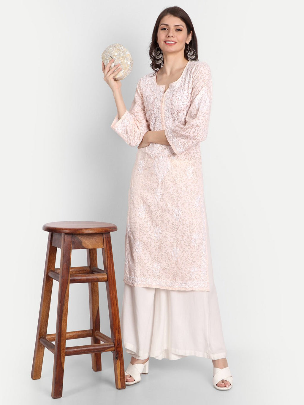 Lucknow Chikankari Hand Embroidered Kurti Brasso Cotton - Indiankala4u